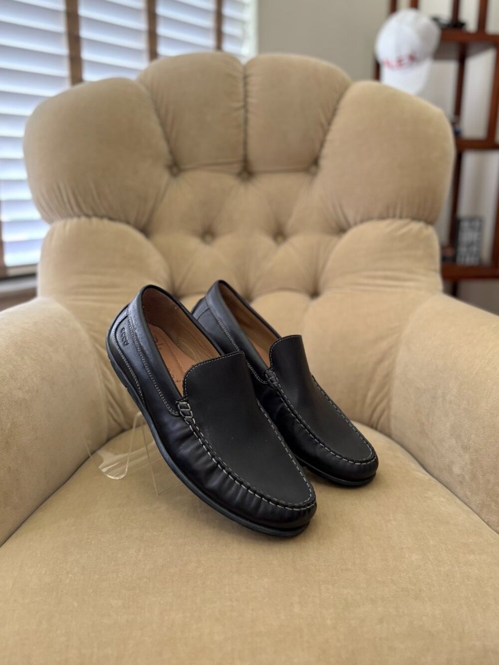 NEW Auth ECCO Men;s Black Leather Slip-on Loafer Driving Moccasin Shoes - Picture 3 of 9